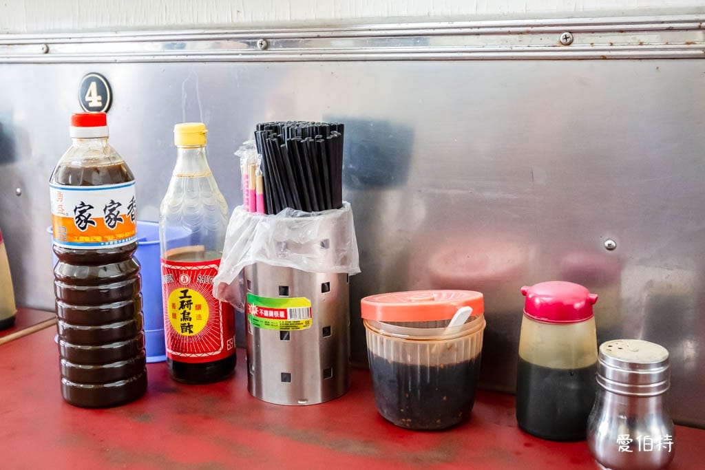 中壢瞎仔巷50年老麵店｜在地人從小吃到大的客家麵店