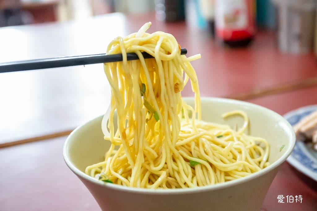 中壢瞎仔巷50年老麵店｜在地人從小吃到大的客家麵店