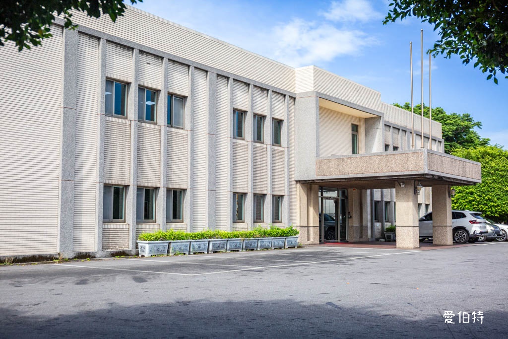 桃園八德中祥食品工廠(自然の顏蘇打餅)｜NG餅乾只要35元 @愛伯特