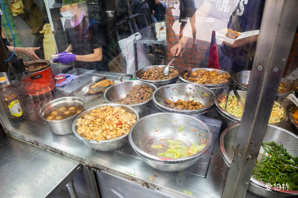 山之狼便當|中壢便當吃哪一家?網友推薦好吃的外帶排隊便當菜單 @愛伯特