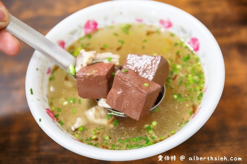 阿嬤的豬血湯｜台中后里美食推薦，傳承四代在地人必推的炒麵早餐