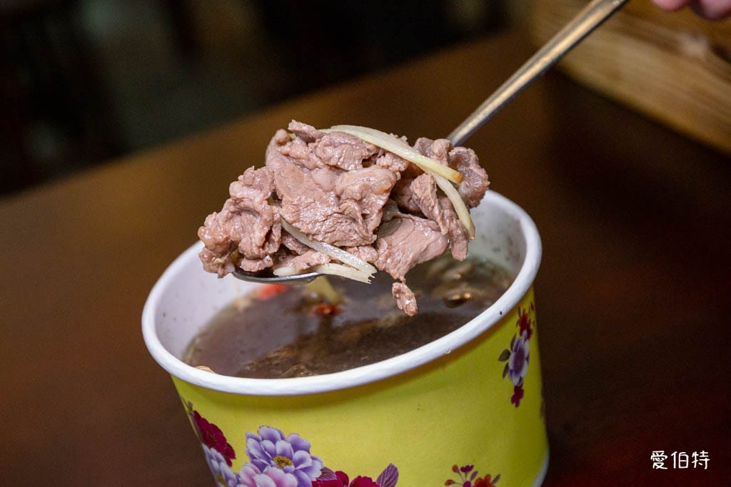 六小福林記炒羊肉（桃園平鎮店）｜羊肉軟嫩好入口，湯頭清甜好喝