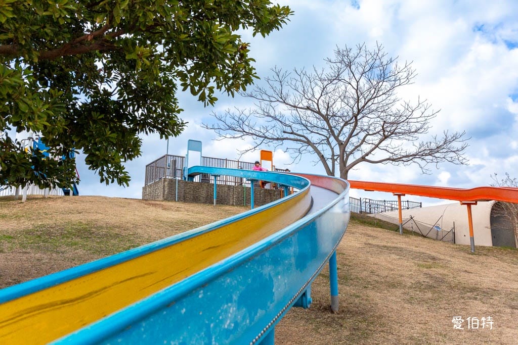 福岡必去親子景點推薦｜海之中道海濱公園，巨大雲朵彈跳床、滾輪滑梯