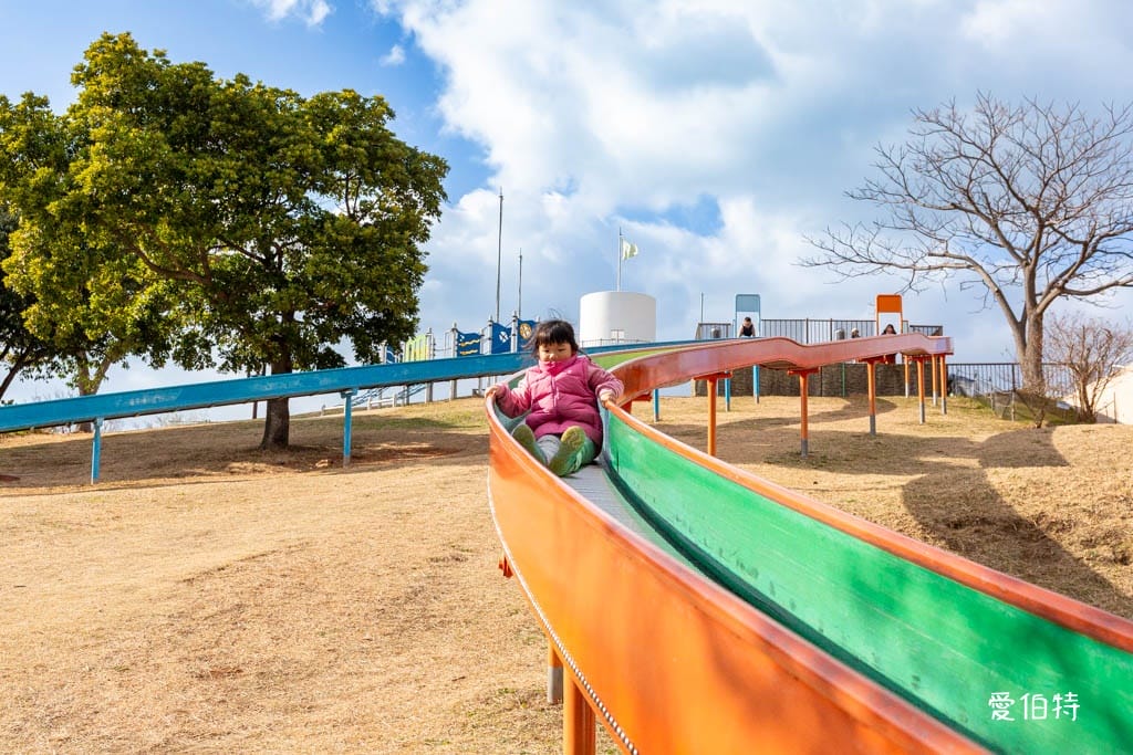 福岡必去親子景點推薦｜海之中道海濱公園，巨大雲朵彈跳床、滾輪滑梯