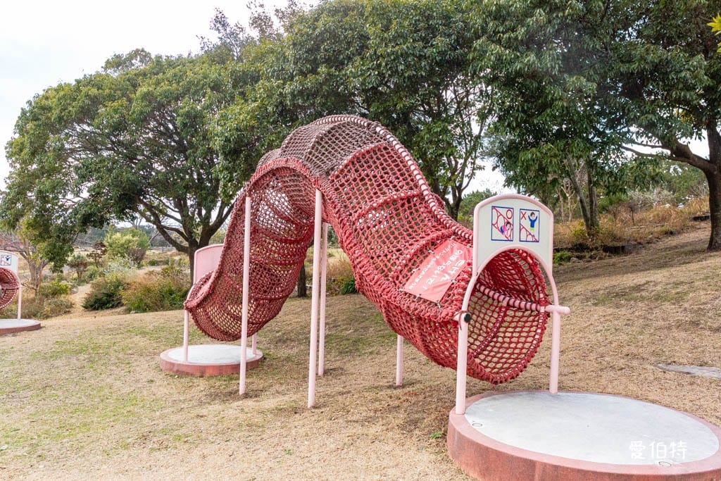 福岡必去親子景點推薦｜海之中道海濱公園，巨大雲朵彈跳床、滾輪滑梯