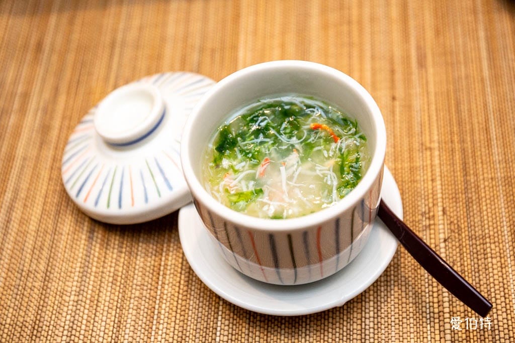 桃園本壽司無菜單料理｜最鮮19道料理飽到天靈蓋，生魚片鮮甜爆表