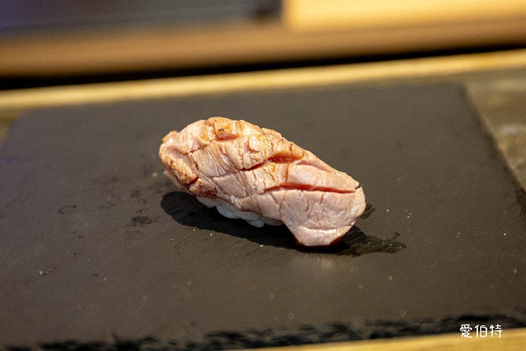 桃園本壽司無菜單料理｜最鮮19道料理飽到天靈蓋，生魚片鮮甜爆表