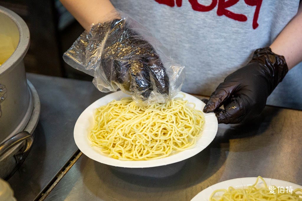中壢宵夜美食推薦｜四季嘉義涼麵大同店，麻辣涼麵辣度剛好香麻足