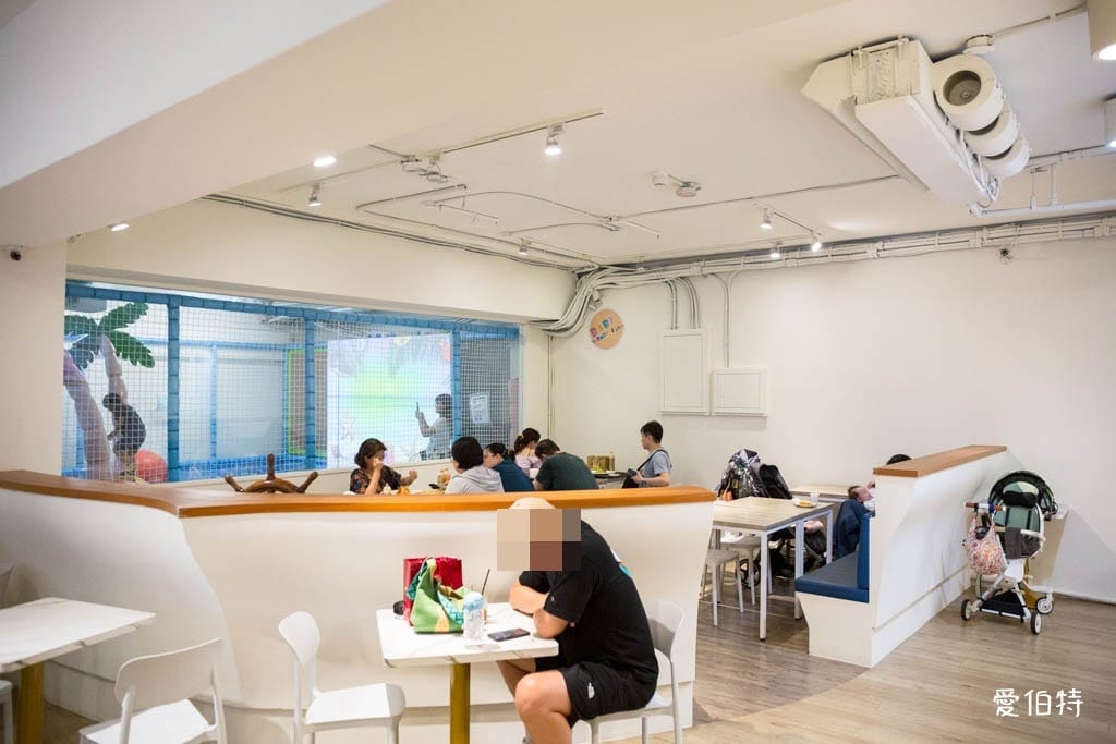 中和親子餐廳推薦|童話愛樂園,不限時暢玩十種以上遊樂設施 - 第6張圖 中和親子餐廳推薦|童話愛樂園,不限時暢玩十種以上遊樂設施