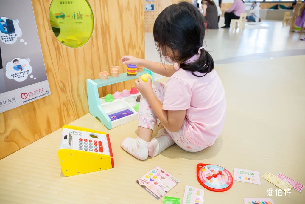 八德北青親子館｜桃園免費室內親子景點，寬敞明亮小孩放電好去處