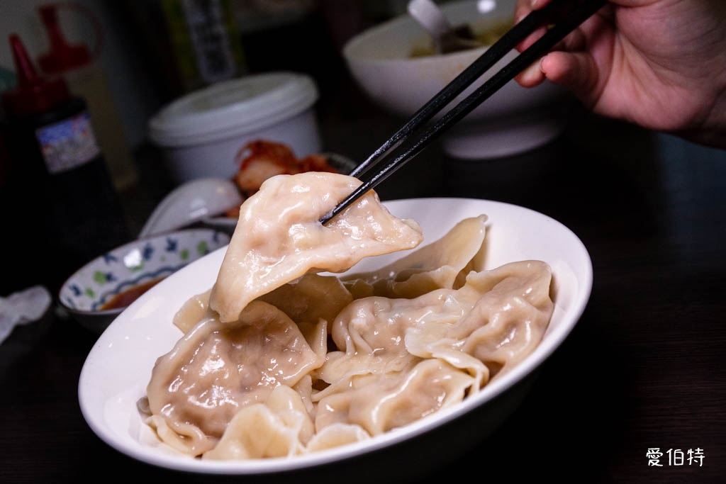 基隆阿姮牛肉麵｜牛肉嫩口好吃，湯頭順口美味推薦 @愛伯特