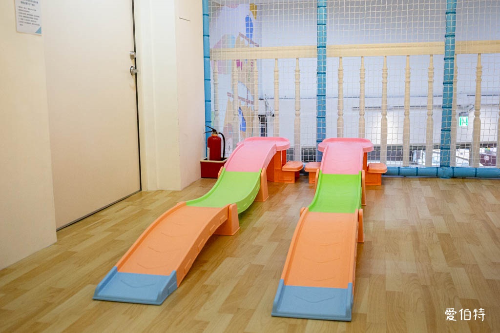 新北中和親子餐廳推薦｜童話愛樂園，不限時暢玩十種以上遊樂設施 @愛伯特