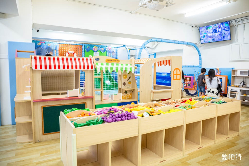 新北中和親子餐廳推薦｜童話愛樂園，不限時暢玩十種以上遊樂設施 @愛伯特