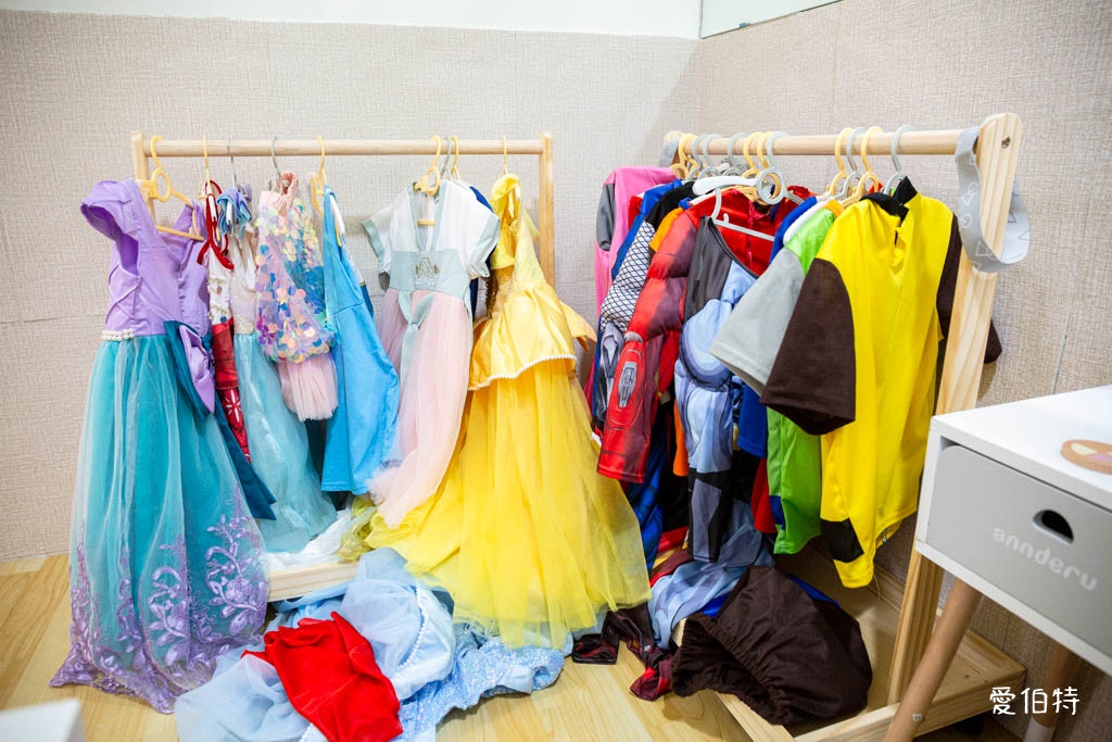 新北中和親子餐廳推薦｜童話愛樂園，不限時暢玩十種以上遊樂設施 @愛伯特