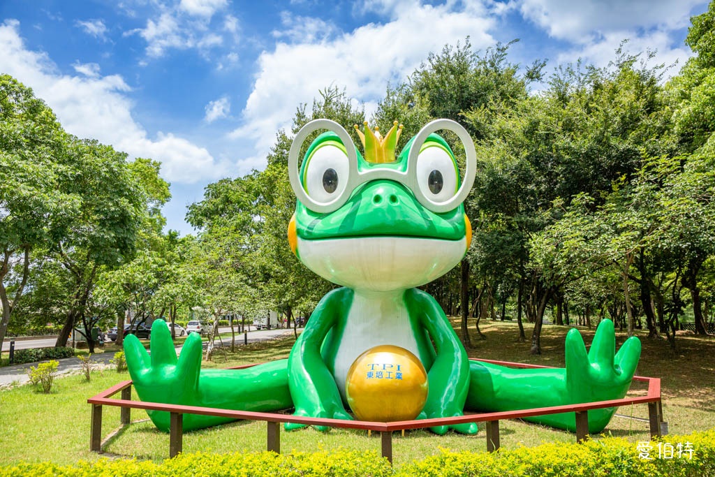 桃園八德埤塘自然生態公園|免費親子景點,餵魚賞鴨散步賞荷 @愛伯特