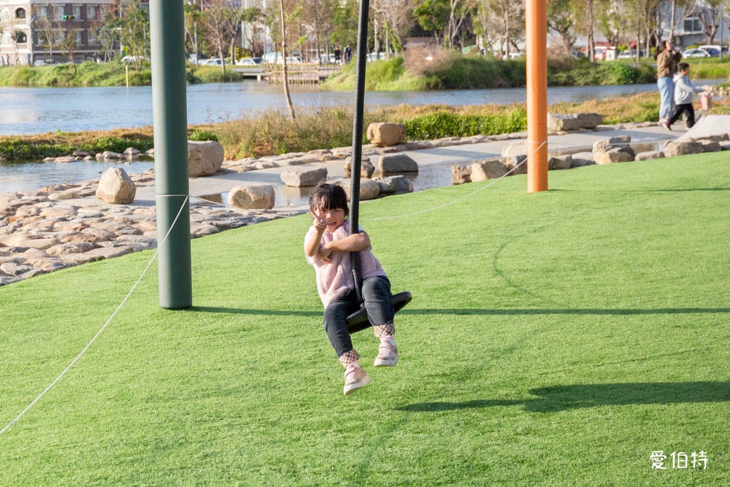 華興池生態埤塘公園|桃園大園親子散步看夕陽與飛機的免費景點 @愛伯特