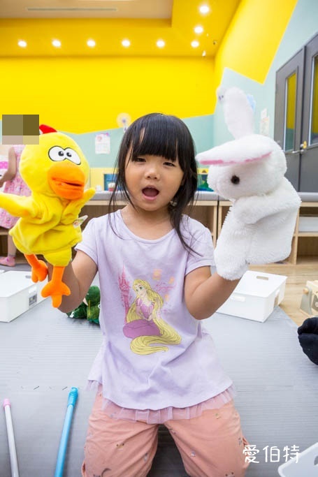 平鎮一號親子館｜桃園免費室內親子景點，兒童攀爬場，球池 @愛伯特