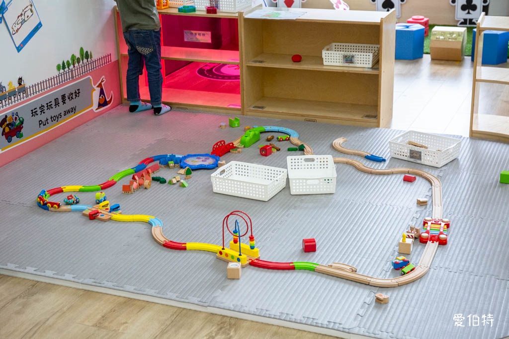 平鎮一號親子館｜桃園免費室內親子景點，兒童攀爬場，球池 @愛伯特