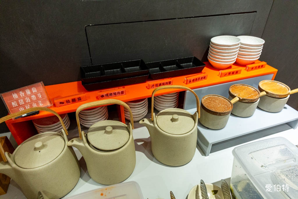 桃園個人燒烤推薦｜肉民聚集所-單人燒肉，小菜飲料自助吧無限吃 @愛伯特