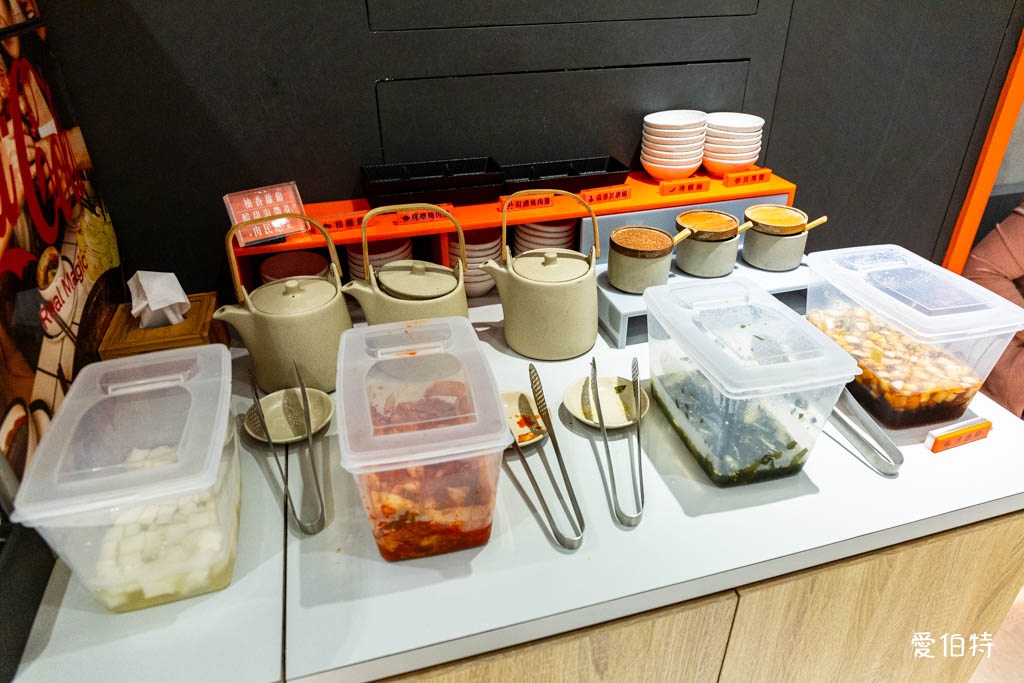 桃園個人燒烤推薦｜肉民聚集所-單人燒肉，小菜飲料自助吧無限吃 @愛伯特