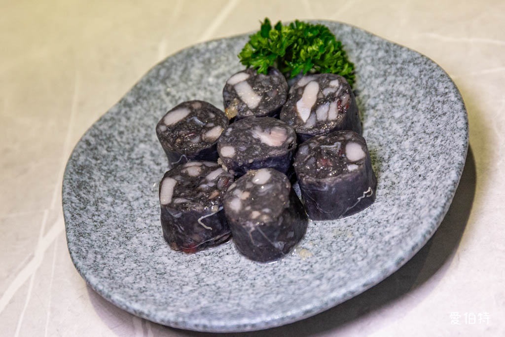 桃園個人燒烤推薦｜肉民聚集所-單人燒肉，小菜飲料自助吧無限吃 @愛伯特