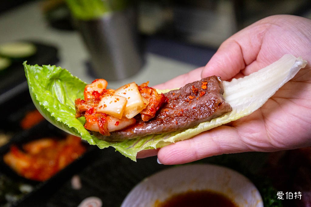 桃園個人燒烤推薦｜肉民聚集所-單人燒肉，小菜飲料自助吧無限吃 @愛伯特