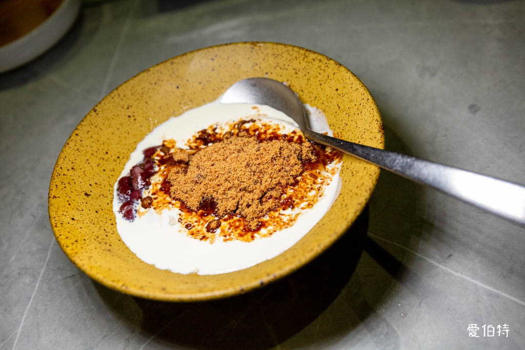 桃園個人燒烤推薦｜肉民聚集所-單人燒肉，小菜飲料自助吧無限吃 @愛伯特