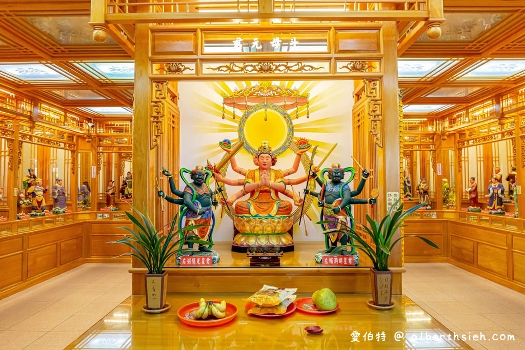 桃園關聖帝君廟推薦|龍潭南天宮,龍潭大池旁,儒佛道三教合一 - 第18張圖 桃園關聖帝君廟推薦|龍潭南天宮,龍潭大池旁,儒佛道三教合一