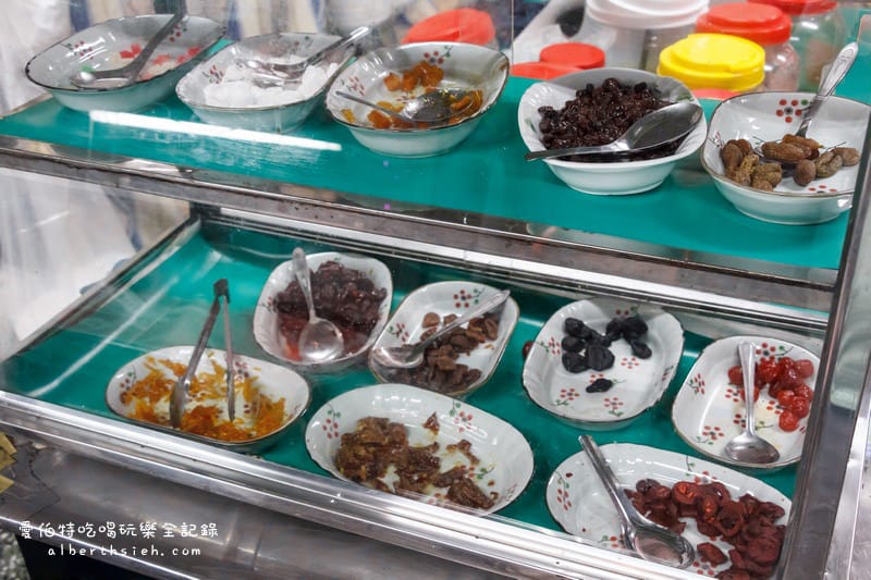 桃園火車站冰店推薦｜橋下阿嬤古早味剉冰，料多實在價格親民45年老店