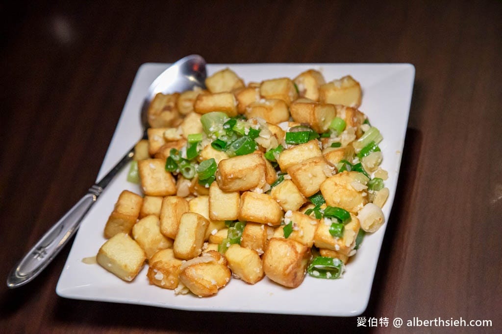 大溪天賜佳雞甕仔雞｜桃園合菜推薦，炸地瓜，脆筍湯免費吃
