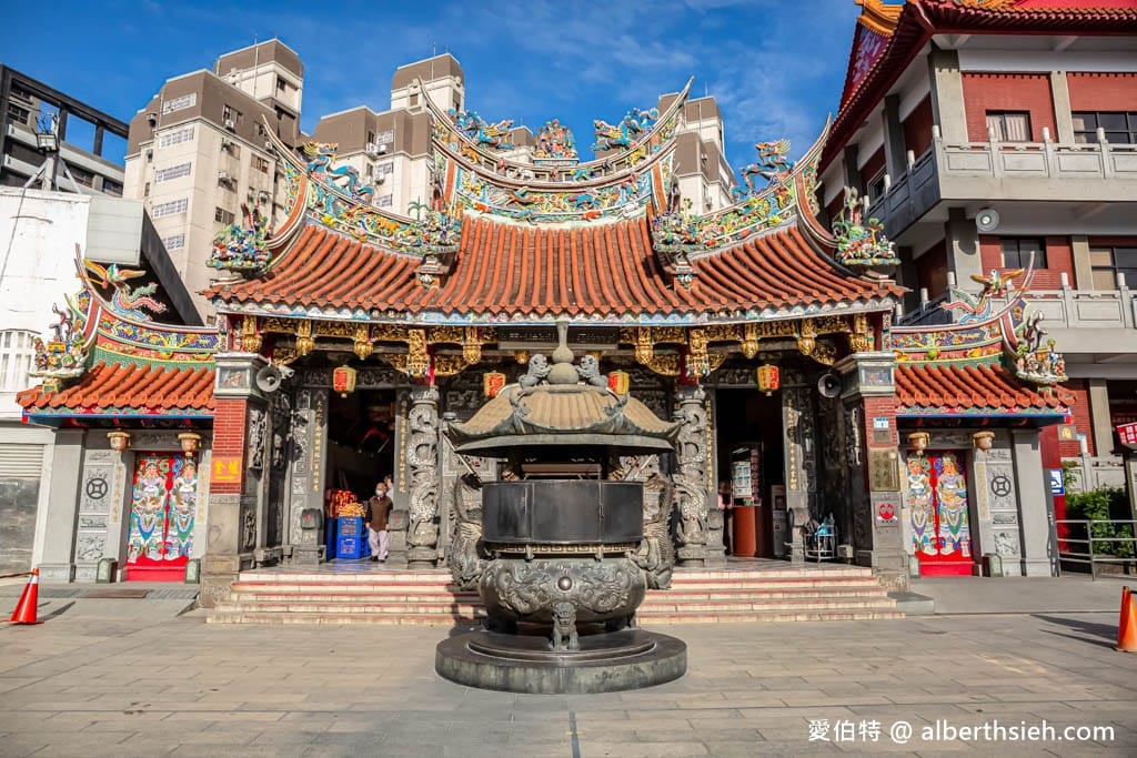 桃園財神廟推薦｜南崁五福宮，全台最古老財神廟，靈蛇坐鎮