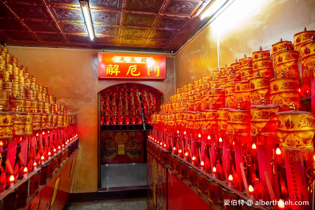 桃園財神廟推薦｜南崁五福宮，全台最古老財神廟，靈蛇坐鎮