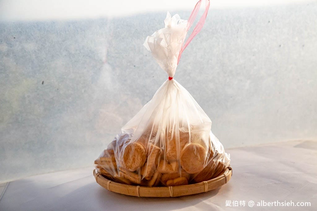 嘉義朴子成功食品廠(手工餅乾)｜鐵桶傳統古早味夾心餅乾超推薦