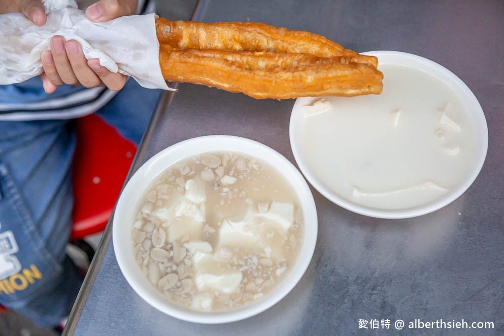 阿娥豆漿豆花｜嘉義文化路夜市美食，豆漿豆花配油條必吃
