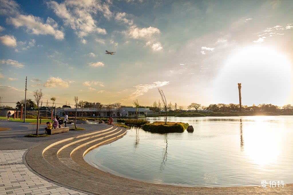 華興池生態埤塘公園｜桃園大園親子散步看夕陽與飛機的免費景點