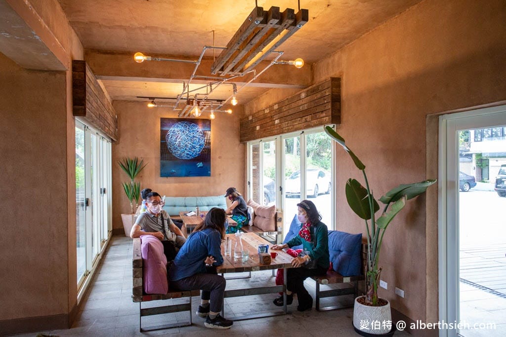 宜蘭南方澳景觀咖啡廳|笑ㄟCafe,內埤海灘情人灣180度海景 - 第11張圖 宜蘭南方澳景觀咖啡廳|笑ㄟCafe,內埤海灘情人灣180度海景
