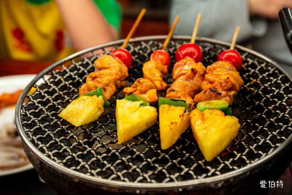 中壢火車站泰式燒肉吃到飽推薦｜大象泰式美食館，百種食材隨你吃，訂位價格 @愛伯特