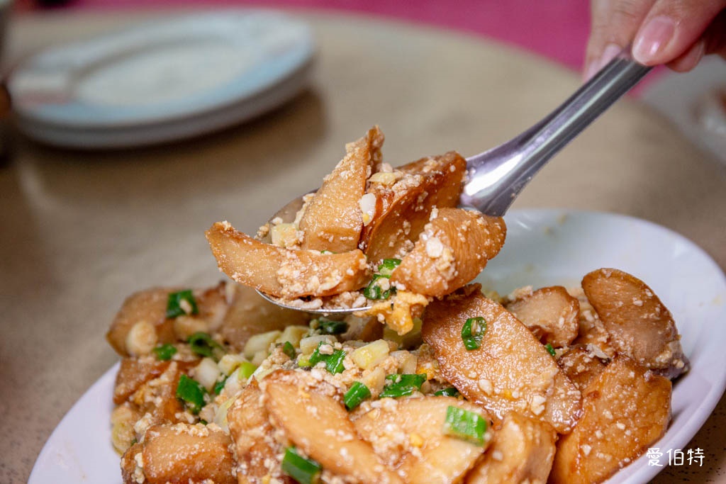 大溪聚餐哪裡吃？在地人推薦大溪鵝莊，鵝肉好吃，有停車場，近老街 @愛伯特