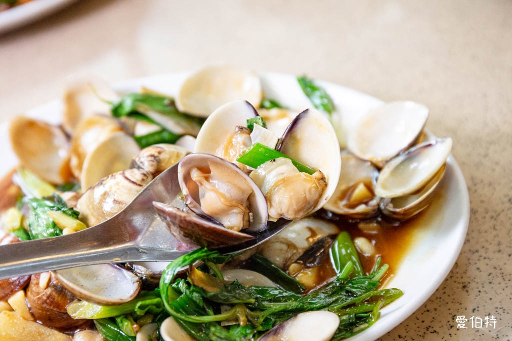 大溪聚餐哪裡吃？在地人推薦大溪鵝莊，鵝肉好吃，有停車場，近老街 @愛伯特