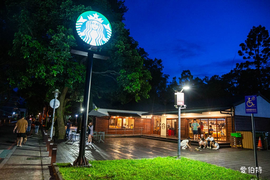 大溪橋｜桃園約會景點推薦，直達大溪老街電梯，媲美藍眼淚夜景 @愛伯特