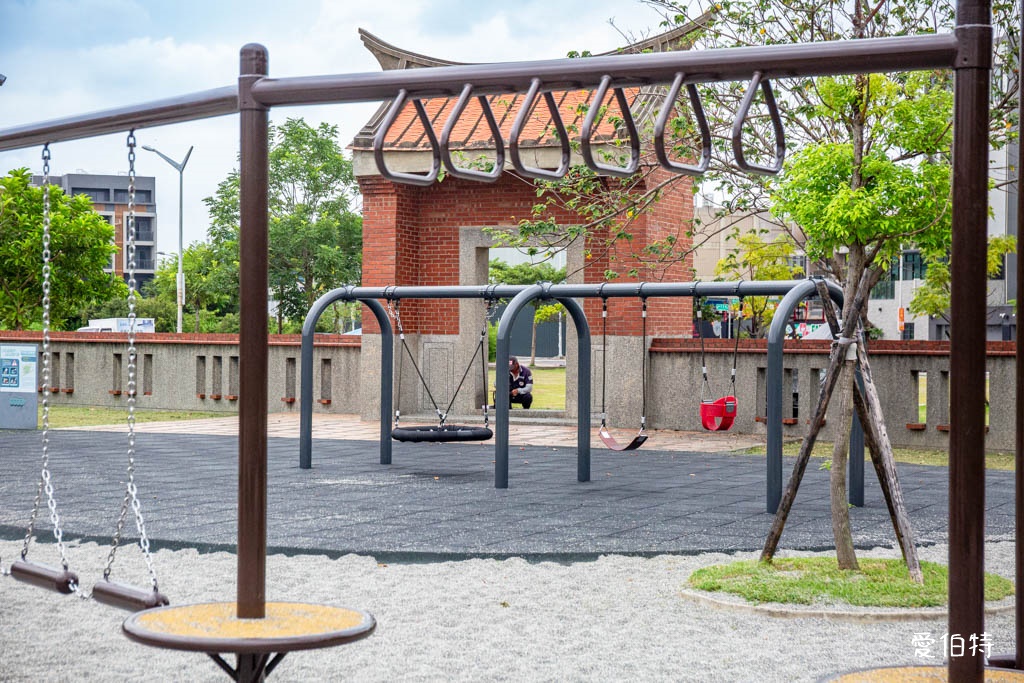 湖口公五特色公園｜新竹裝甲戰車公園，親子軍事風主題遊戲場 @愛伯特