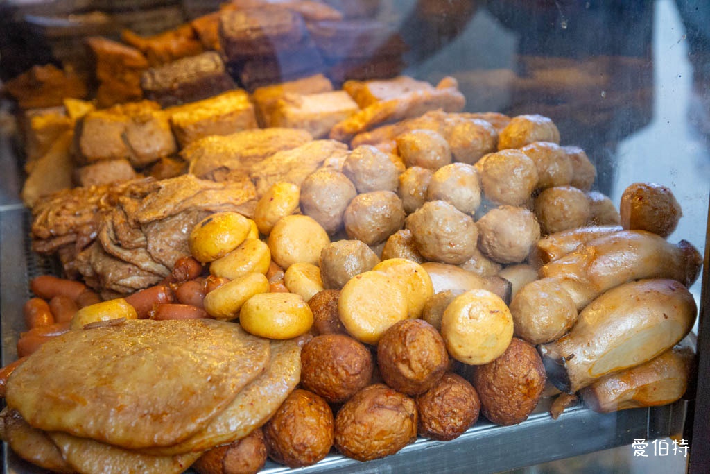 桃園大業路寶山街美食推薦｜秘醬滷味寶山店，40種冷滷味10元起 @愛伯特