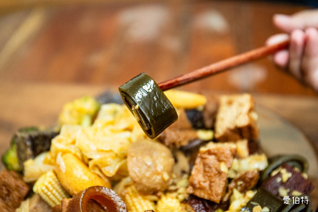 桃園大業路寶山街美食推薦|秘醬滷味寶山店,40種冷滷味10元起 @愛伯特