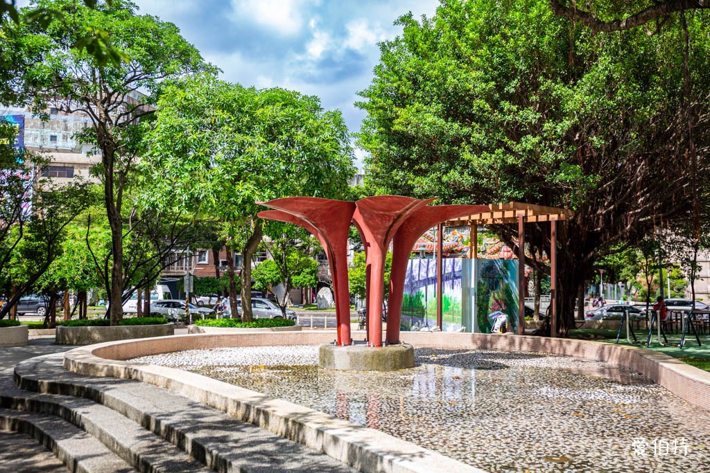 民族公園|桃園玩水親子景點推薦,富士山造型溜滑梯,戲水區噴水 @愛伯特
