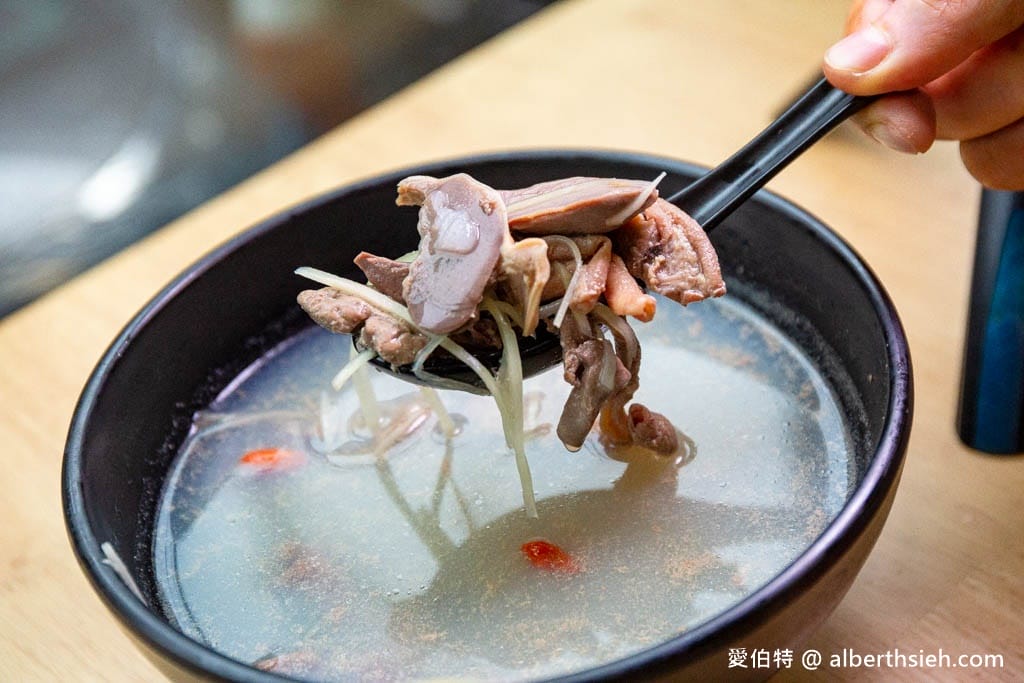 鵝師兄舒肥鵝肉專賣店|桃園中壢平鎮振興西路,鹹水鵝與辣炒鵝腸 - 第21張圖 鵝師兄舒肥鵝肉專賣店|桃園中壢平鎮振興西路,鹹水鵝與辣炒鵝腸