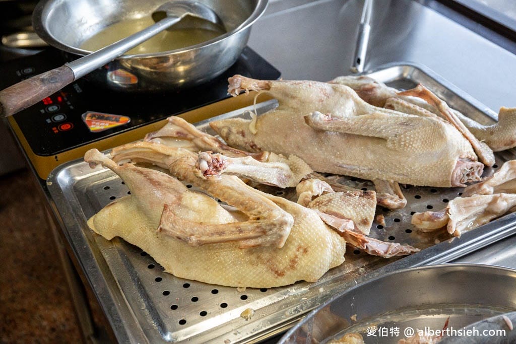 鵝師兄舒肥鵝肉專賣店|桃園中壢平鎮振興西路,鹹水鵝與辣炒鵝腸 - 第9張圖 鵝師兄舒肥鵝肉專賣店|桃園中壢平鎮振興西路,鹹水鵝與辣炒鵝腸