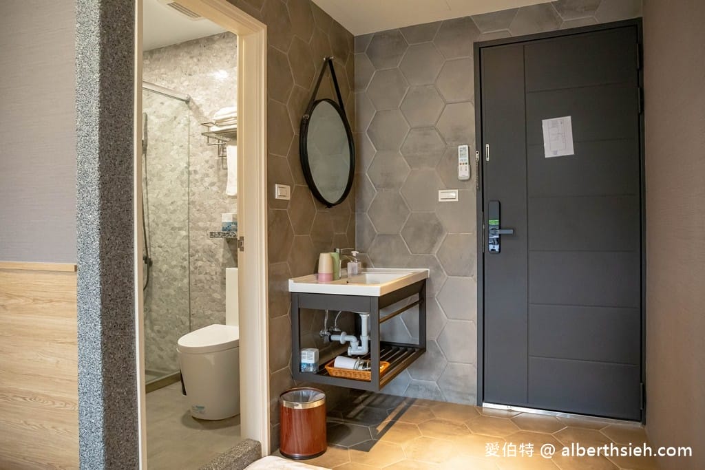 秘境41景觀電梯民宿評價｜大溪老街步行可達，附絕美景觀咖啡廳