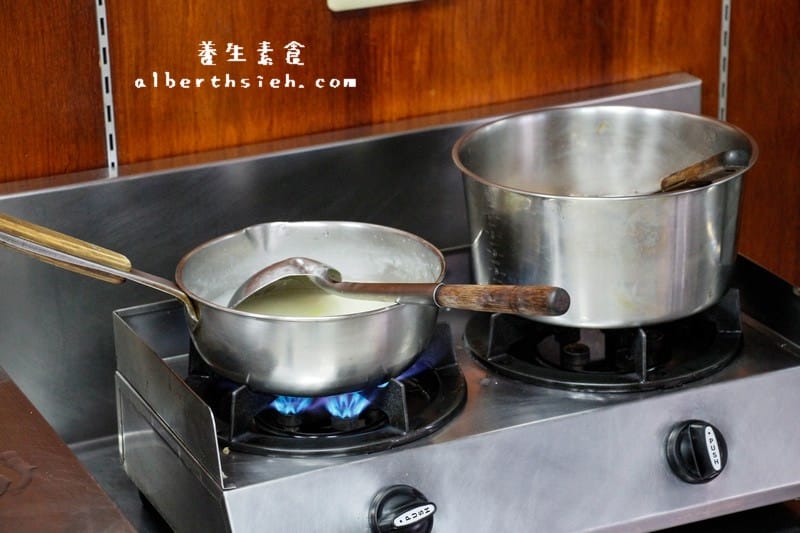 桃園龜山市場早餐推薦|養生素食現煮鹹粥超暖胃必吃 - 第10張圖 桃園龜山市場早餐推薦|養生素食現煮鹹粥超暖胃必吃