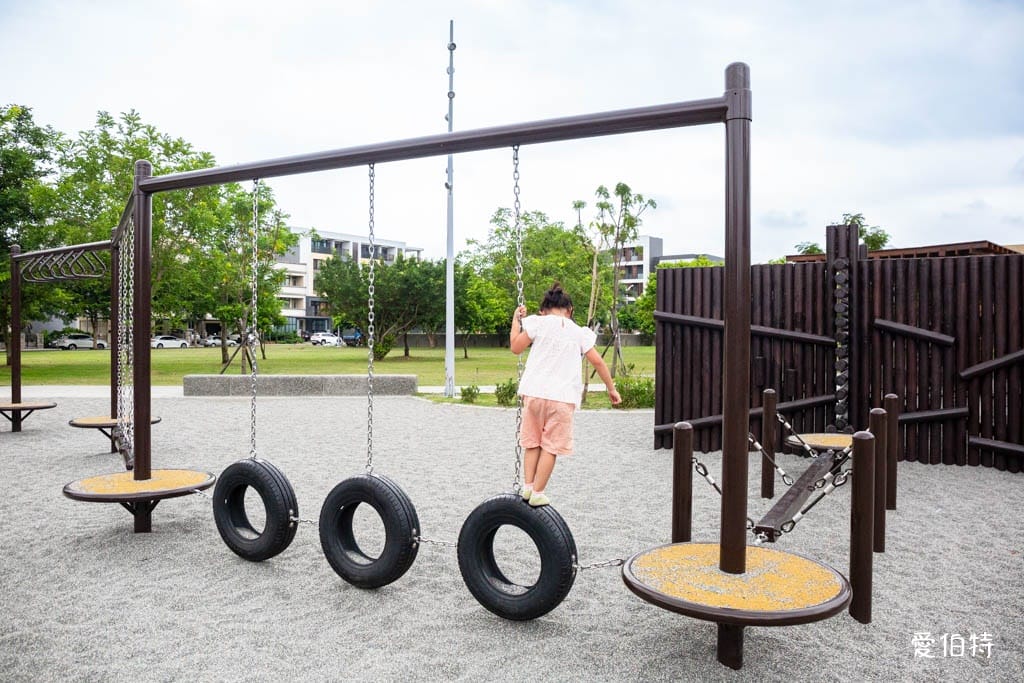 湖口公五特色公園｜新竹裝甲戰車公園，親子軍事風主題遊戲場