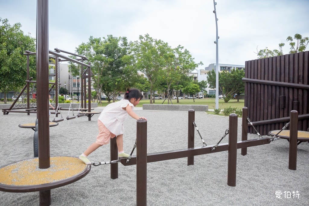 湖口公五特色公園｜新竹裝甲戰車公園，親子軍事風主題遊戲場